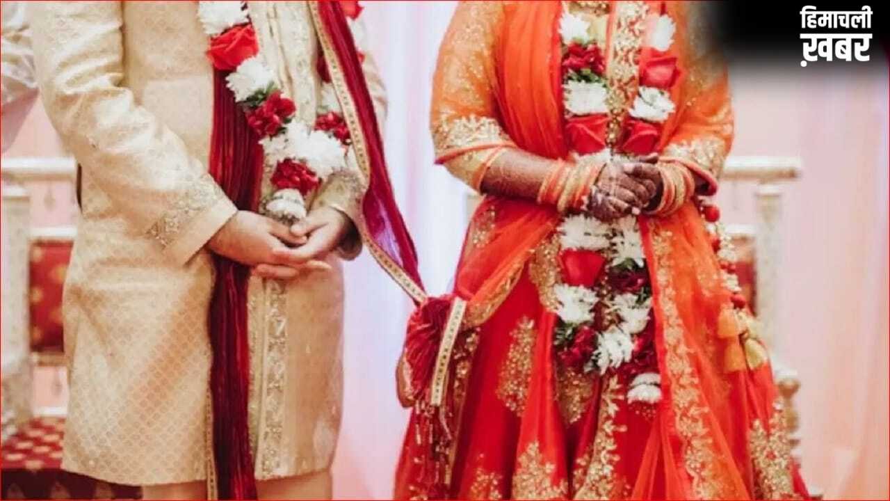 दूल्हे के दोस्तों ने की ऐसी हरकत, रूठ गई दुल्हन, बोली- नहीं करूंगी शादी… कान पकड़कर मांगनी पड़ी माफी, फिर पहनाई जयमाल