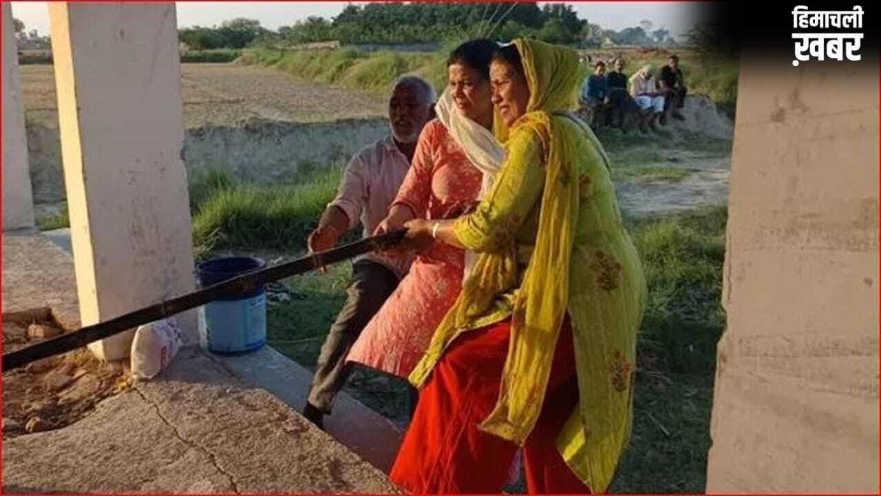 चारों बेटों ने मोड़ा मुंह… तो बेटियों ने दिया मां की अर्थी को कंधा, मुखाग्नि देकर किया अंतिम संस्कार, हर किसी की आंखें हुईं नम