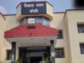 4000 रुपये की नौकरी के लिए इतना बड़ा फर्जीवाड़ा? बरेली में अमीर महिलाएं भी कागजों पर बनीं गरीब, 38 आवेदन निरस्त​