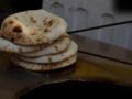 Coocking Tips: Roti Making का ये Viral नुस्खा बदल देगा तरीका, आटे में मिलाएं बस 2 चम्मच दही, फिर देखें Magic