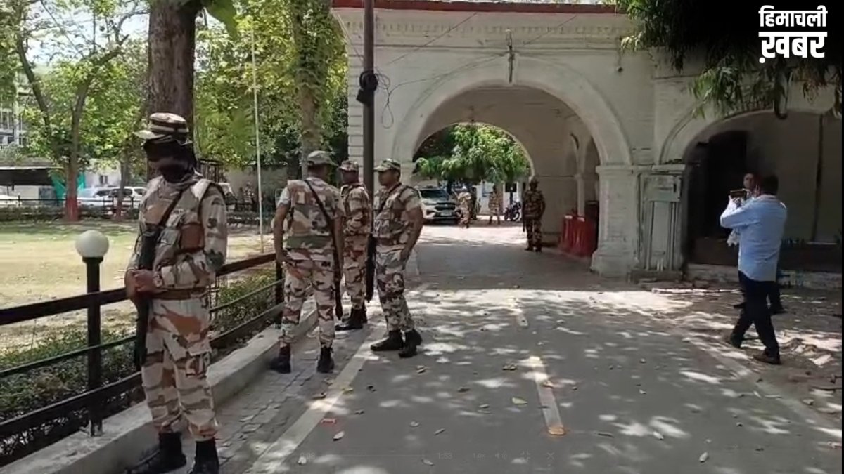 कानपुर: पुलिस कमिश्नर ऑफिस में घुसे 40-50 ITBP जवान, नहीं रोक पाए पुलिसकर्मी, एक जवान की मां का हाथ कटने से नाराजगी