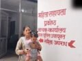 गोद में ढाई साल की बेटी लेकर शिव की नगरी काशी की करती हैं सेवा, वाराणसी की सिपाही साधना के जज्बे की कहानी​