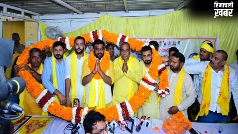 जिस पर लगा था अजीत सिंह की हत्या का आरोप, उसी 'प्रदीप कबूतरा' को राजभर की पार्टी में किया गया शामिल, गर्माया विवाद​