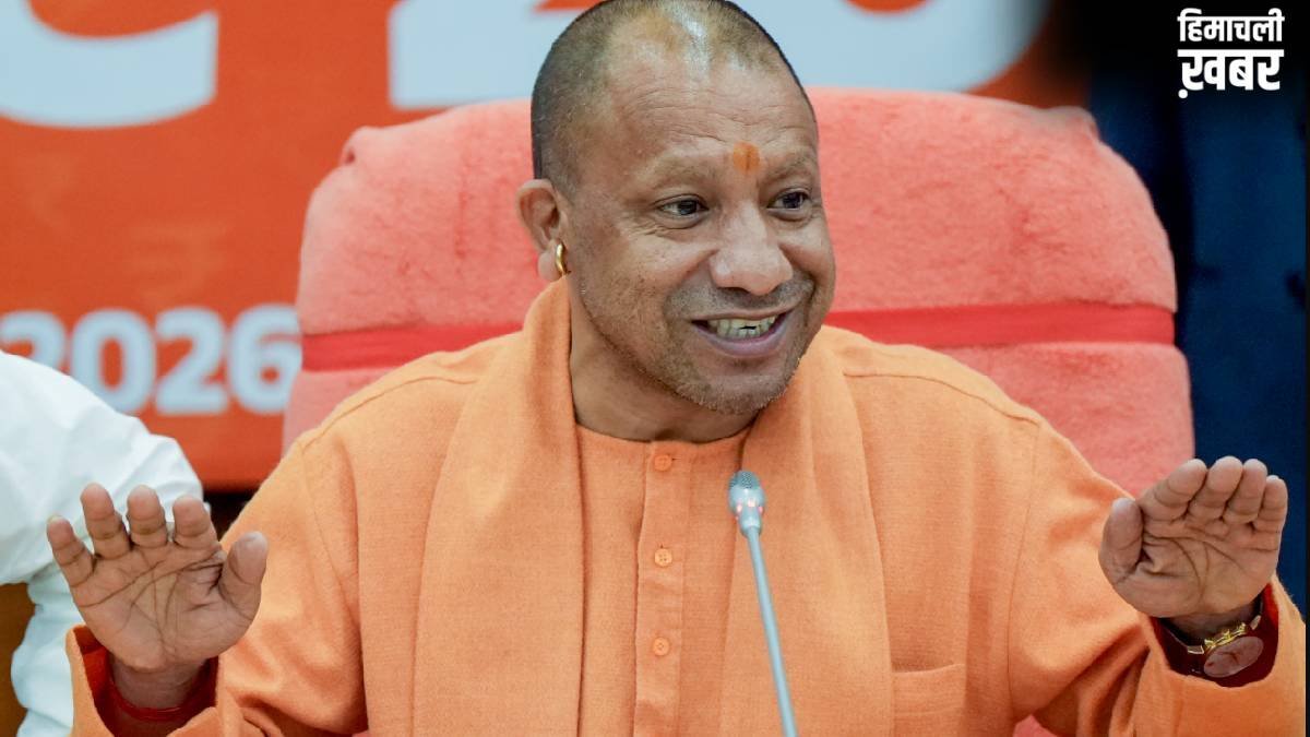 यूपी में बिजली कटौती पर एक्शन में सीएम योगी, अधिकारियों के साथ करेंग मीटिंग; गांवों में 18 घंटे पावर सप्लाई के आदेश