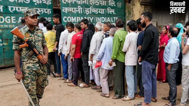 चुनाव आयोग का बड़ा एक्शन, पश्चिम बंगाल में 15 बूथों पर दोबारा मतदान जारी
