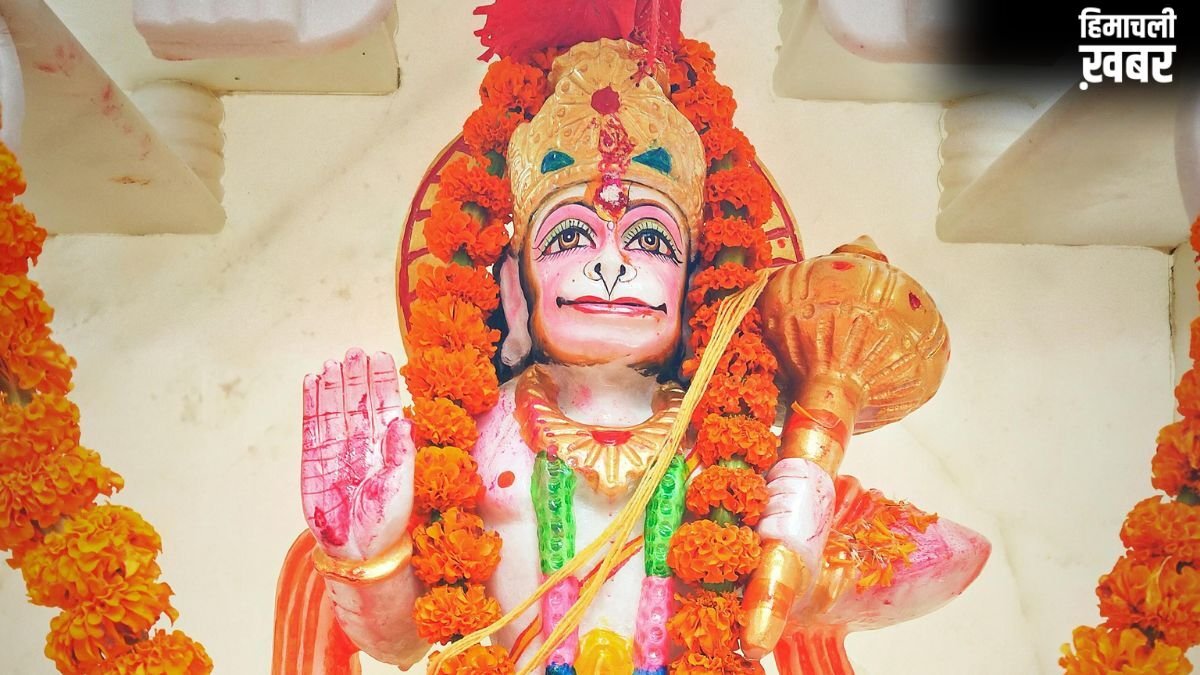 कल मनाया जाएगा पांचवां बड़ा मंगल, हनुमान जी को जरूर लगाएं ये 5 भोग, पूरी होगी हर मनोकामना