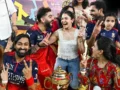 मैदान पर खूब जची विराट-अनुष्का की जोड़ी, फैंस को पसंद आई Virushka की कैमिस्ट्री, जश्न की तस्वीरें हुई वायरल​