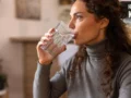 Hydration Signs: क्या आप पी रहे हैं पर्याप्त पानी? ये 6 संकेत बताएंगे शरीर में डिहाइड्रेशन के लक्षण​