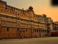 लाल पत्थरों से बना है शहर, गलियां नेचुरल AC, भारत का ‘Red City’ कहलाता है​