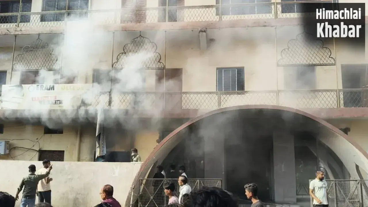 Fire Tragedy: लखनऊ में अलीगंज अग्निकांड के बाद अब इरम स्कूल में लगी आग, खाली भवन होने से टला बड़ा हादसा​