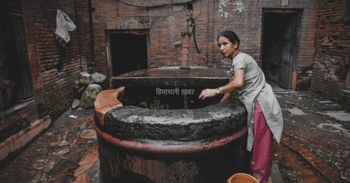 एक गांव, दो कुएं, पानी भरने गई महिला, अंदर से आ रही थी बद्बू, फिर कपड़े में लिपटी दिखी ऐसी चीज, निकल गई चीख