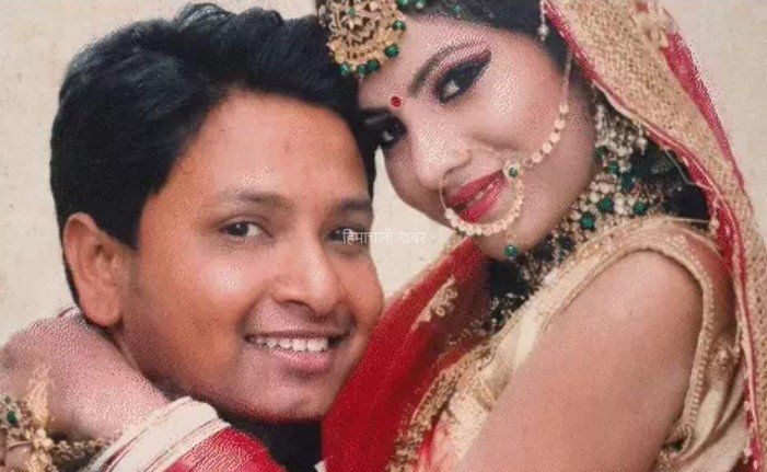 स्कूल में प्यार, परिवार से लड़कर लव मैरिजः पत्नी ने अपने छात्र से ही बना डाले संबंध​