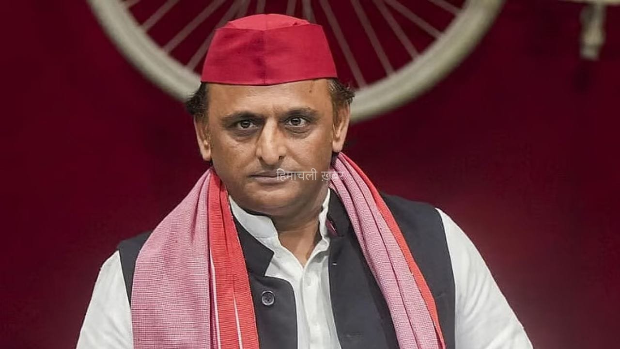 Kanwar Yatra 2026: कभी कांवड़ियों को ‘अनपढ़’ कहा, अब इटावा में शिव मंदिर बना रहे अखिलेश यादव​