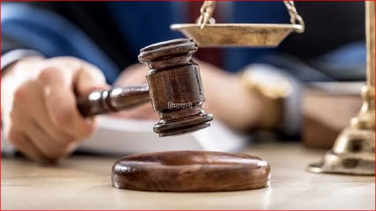 ‘जज साहिबा! कानून आपके घर का नहीं है…’, 69 साल के बुजुर्ग को जेल भेजने वाली महिला जज को हाई कोर्ट ने लताड़ा, FIR पर स्टे​