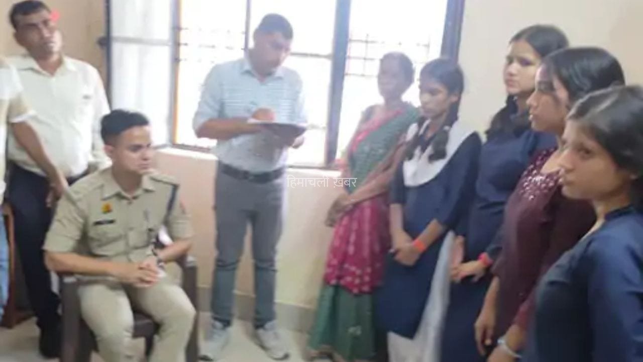 कासगंज के कस्तूरबा गांधी विद्यालय में छात्रा की संदिग्ध मौत, हॉस्टल के कमरे में फंदे से लटका मिला शव