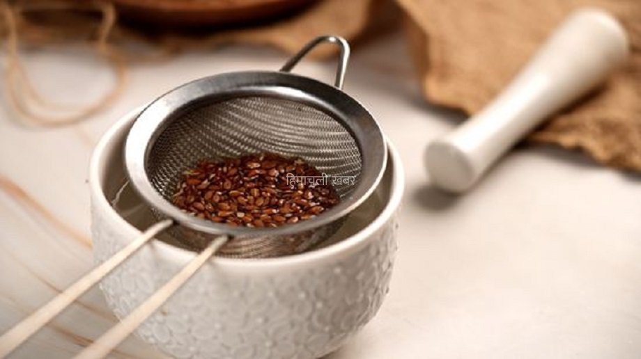 आप भी रोज पिएंगे अलसी का पानी तो आपके शरीर को मिलेंगे गजब के फायदे