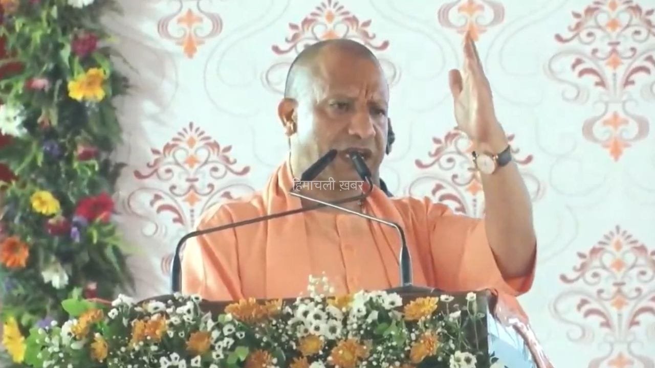 दंगा, कर्फ्यू और माफियाओं से लेकर कांग्रेस-सपा तक… संत कबीर नगर में विरोधियों पर जमकर बरसे मुख्यमंत्री योगी आदित्यनाथ