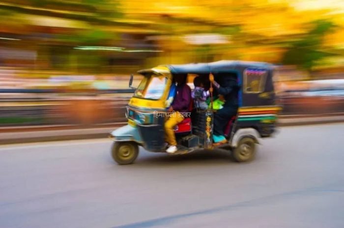 ऑटो में लाखों रुपये से भरा बैग भूल गया यात्री फिर ऑटो वाले नो जो किया जान कर यकीन न होगा
