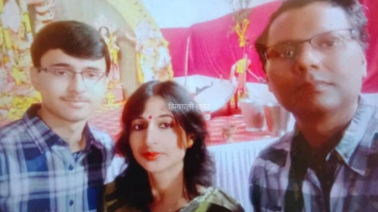 तीन लाशें, एक चिता और रिश्तों की खामोशी… वाराणसी में मुखर्जी परिवार की दर्दनाक विदाई​