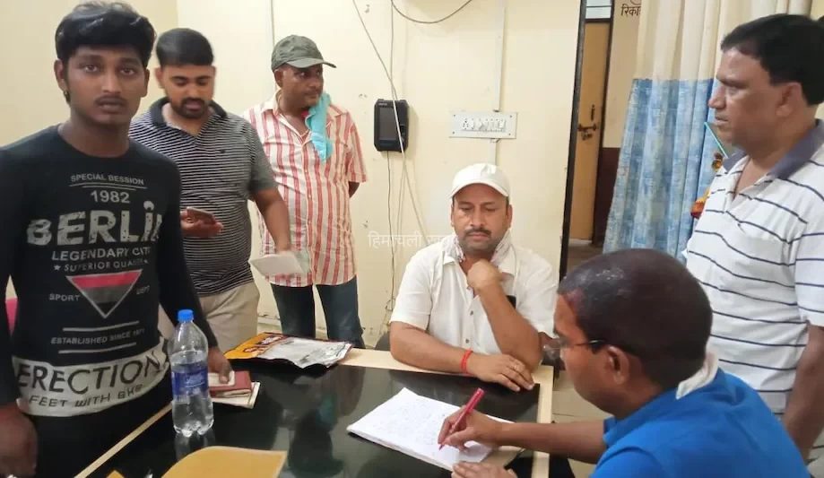 मां का मंगलसूत्र बेचकर पिता के ऑटो का चालान भरने आया बेटा फिर RTO ने जो किया बन गया मिसाल​​​