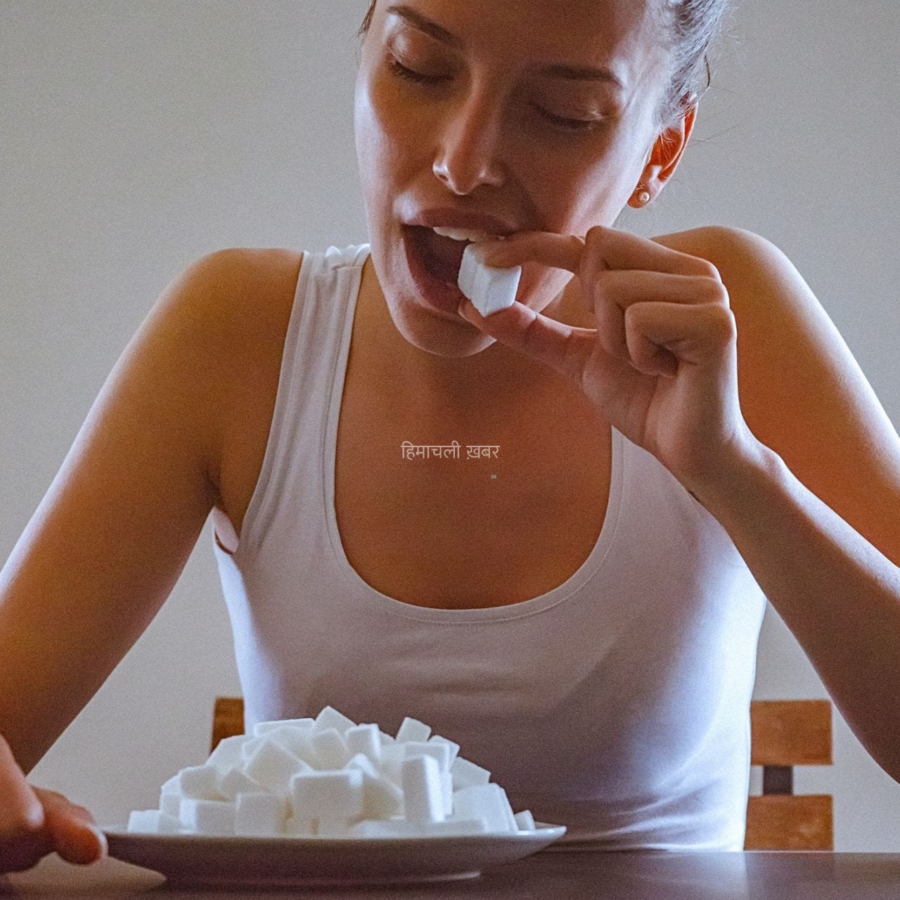Sugar Damage Skin: बॉडी ही नहीं स्किन की भी दुश्मन है सफेद चीनी, डर्मेटोलॉजिस्ट से जानें सच