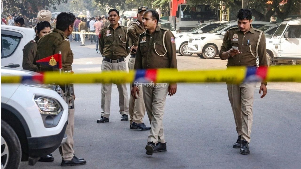 नोएडा में 13 दिनों तक धारा 163 लागू… कानून-व्यवस्था बिगाड़ने वालों पर होगी FIR, कमिश्नरेट की चेतावनी