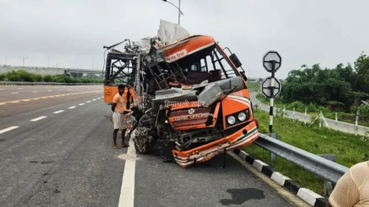 कहीं बस पिलर से टकराई, कहीं डंपर से भिड़ी… रक्षाबंधन के दिन UP अलग-अलग सड़क हादसों में 5 की मौत​