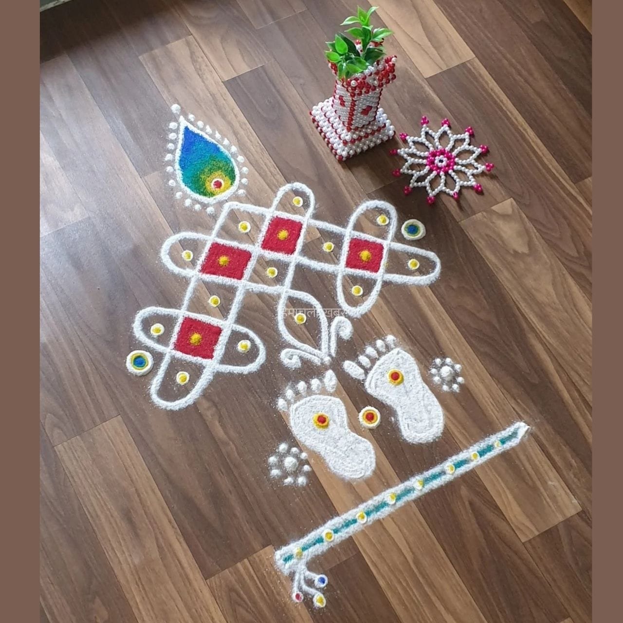 Janmashtami Rangoli Designs 2026: मटकी से बांसुरी तक…जन्माष्टमी के लिए देखें खूबसूरत रंगोली डिजाइन​