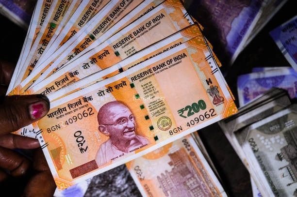 अब पैसे रखने के लिए खरीद लो तिजोरी क्योंकि इन 3 रशिवालो की बदलने वाली है किस्मत