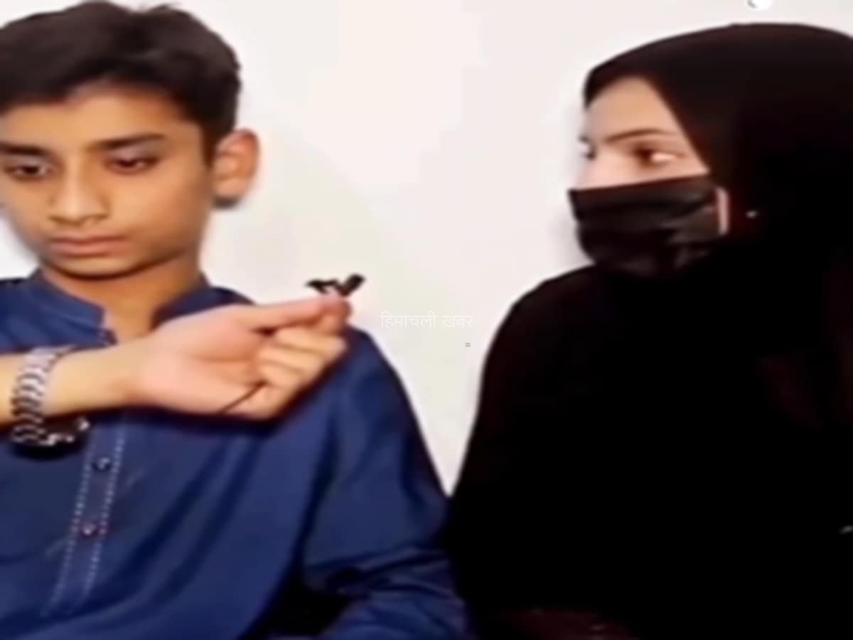 बुर्के में आती थी टीचर, पढ़ाती थी बायोलॉजी, स्टूडेंट से हो गया इश्क, फिर…​​​