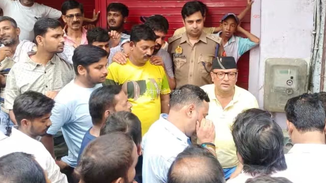 वाराणसी में विधायक पर फूटा जनता का गुस्सा… जमकर लगे मुर्दाबाद के नारे, जेई को बनाया बंधक