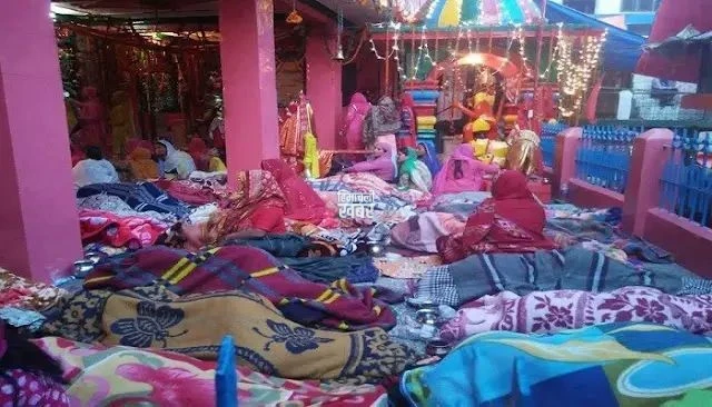 चमत्कारिक मंदिर जहां फर्श पर सोने मात्र से प्रेग्नेंट होती हैं निसंतान महिलाएं!!!.